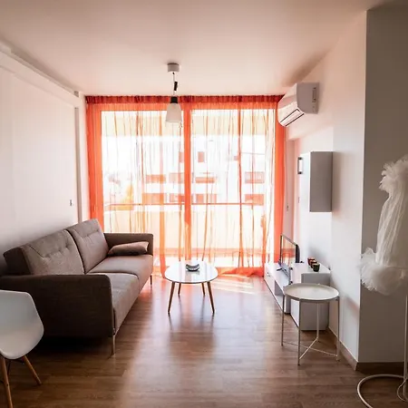 Luxury Flat Close To Universities And City Centre Nicosia