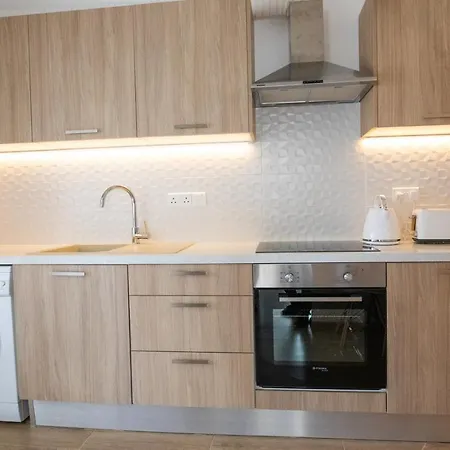 Luxury Flat Close To Universities And City Centre